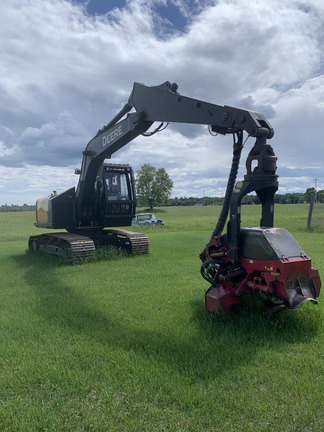 Photo of a 2010 John Deere 160D LC