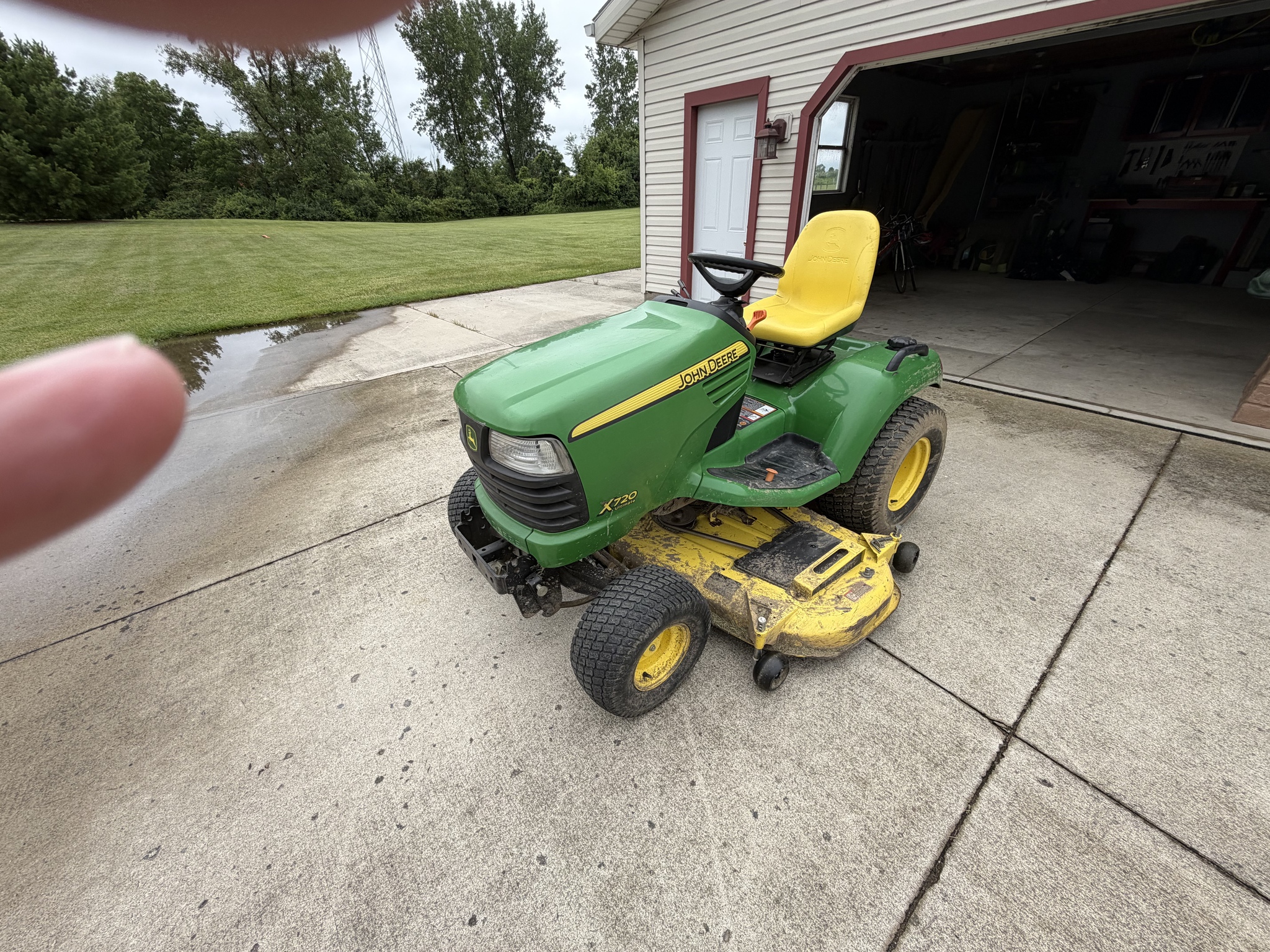 Used 2008 John Deere X720 Lawn & Garden Tractors at Koenig Equipment in Urbana, OH - PhotoXL4