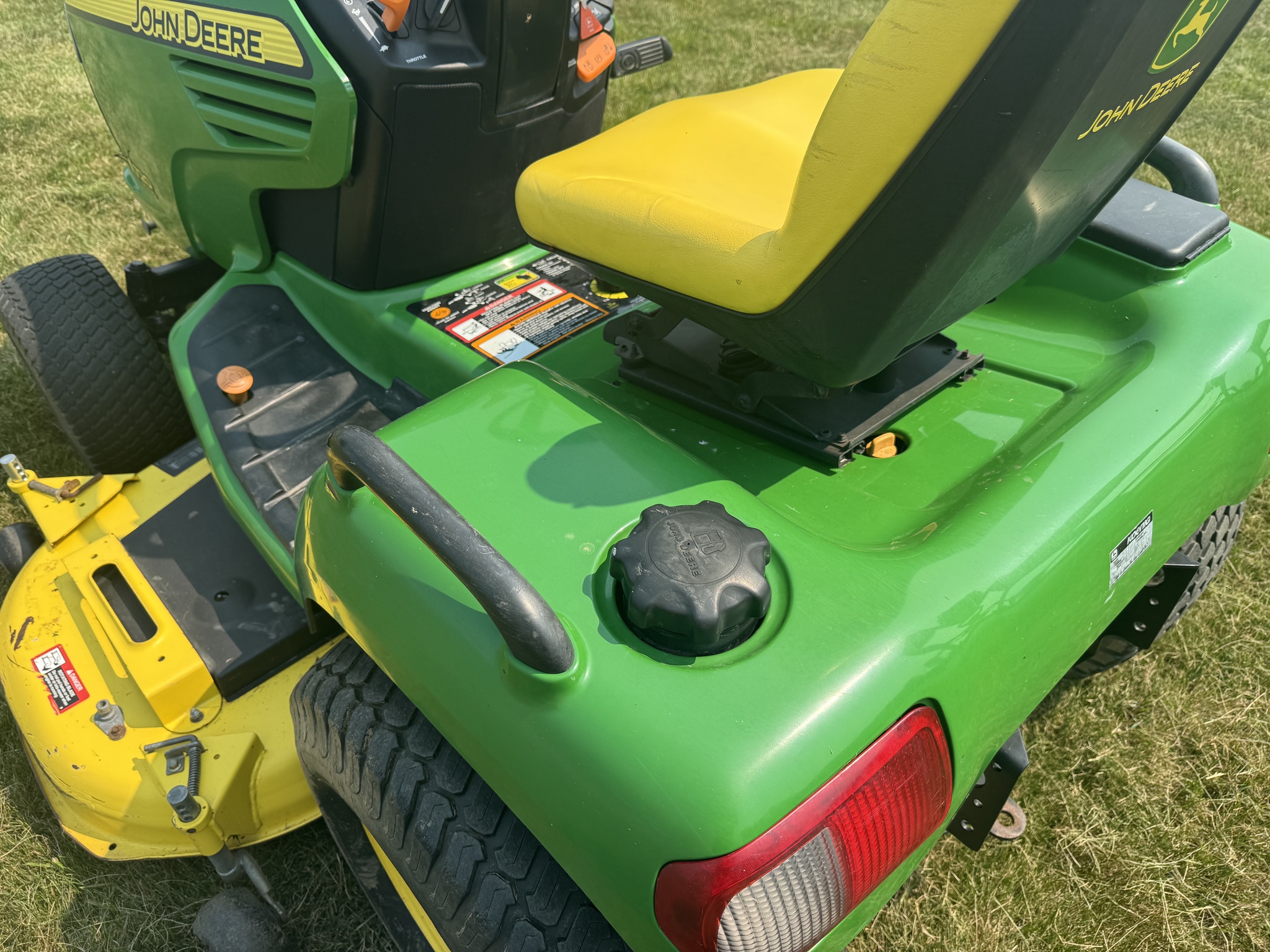 Used 2008 John Deere X720 Lawn & Garden Tractors at Koenig Equipment in Urbana, OH - PhotoXL13