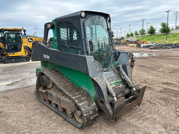 Photo of a 2016 John Deere 323E