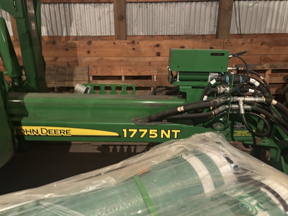 2017 John Deere 1775NT - Photo2