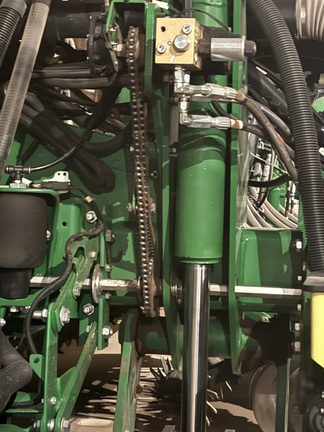2017 John Deere 1775NT - Photo12