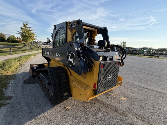 2022 John-Deere 325G