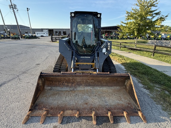 2022 John-Deere 325G