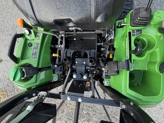 2024 John Deere 1023E-6