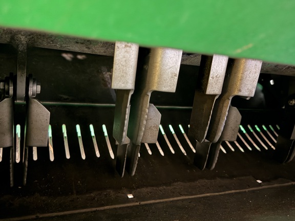 Photo of 2012 John Deere S670
