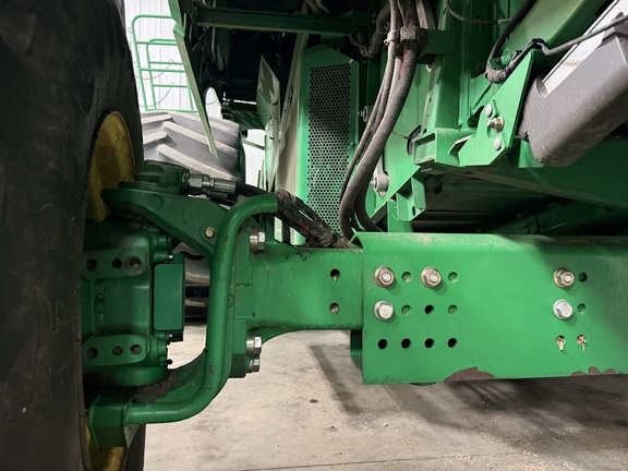 Photo of 2012 John Deere S670