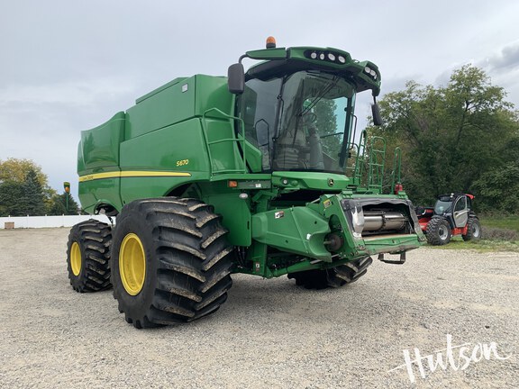 Photo of 2012 John Deere S670