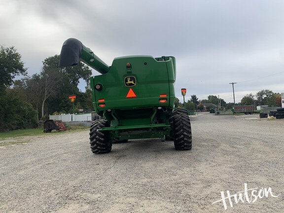 Photo of 2012 John Deere S670