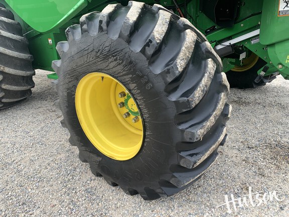 Photo of 2012 John Deere S670