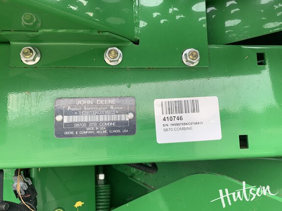 Photo of 2012 John Deere S670