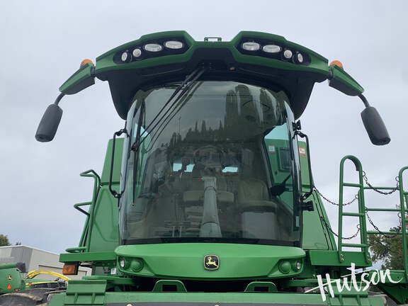 Photo of 2012 John Deere S670