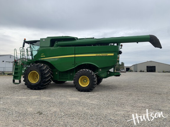 Photo of 2012 John Deere S670