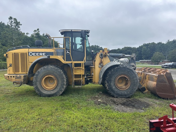 2007 John Deere 744K