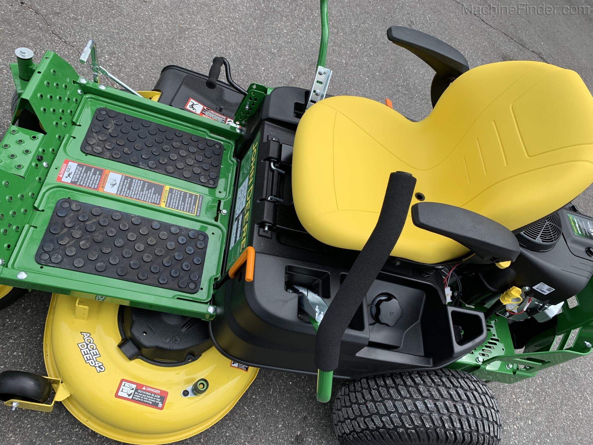 2020 John Deere Z345R Image 5