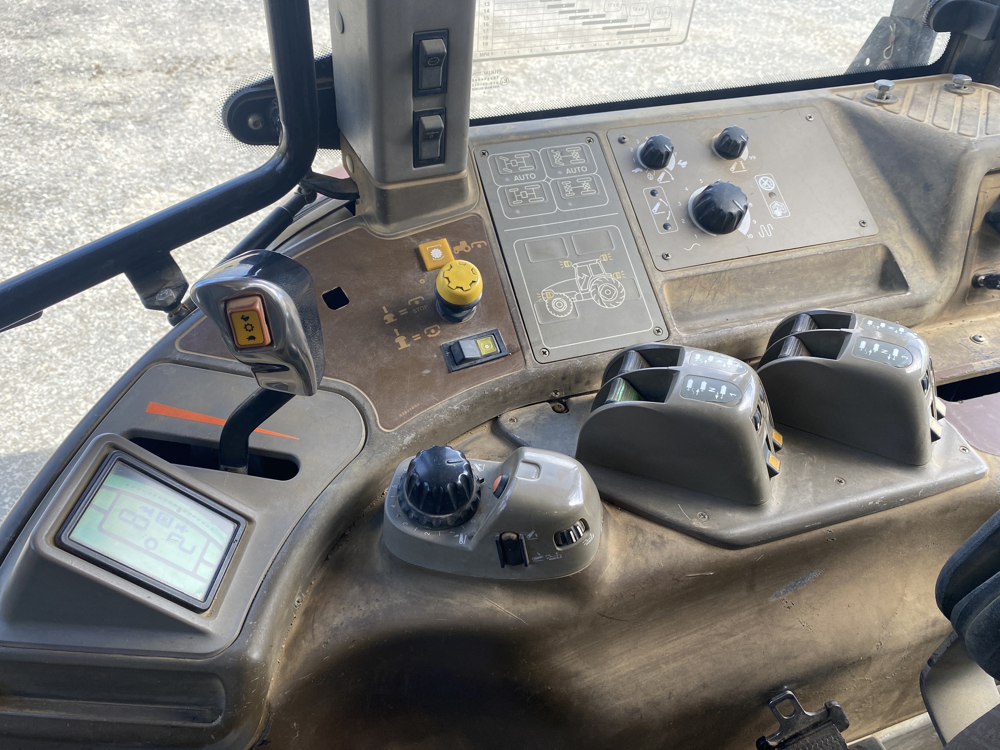 2004 Case IH MXM190 Image 16