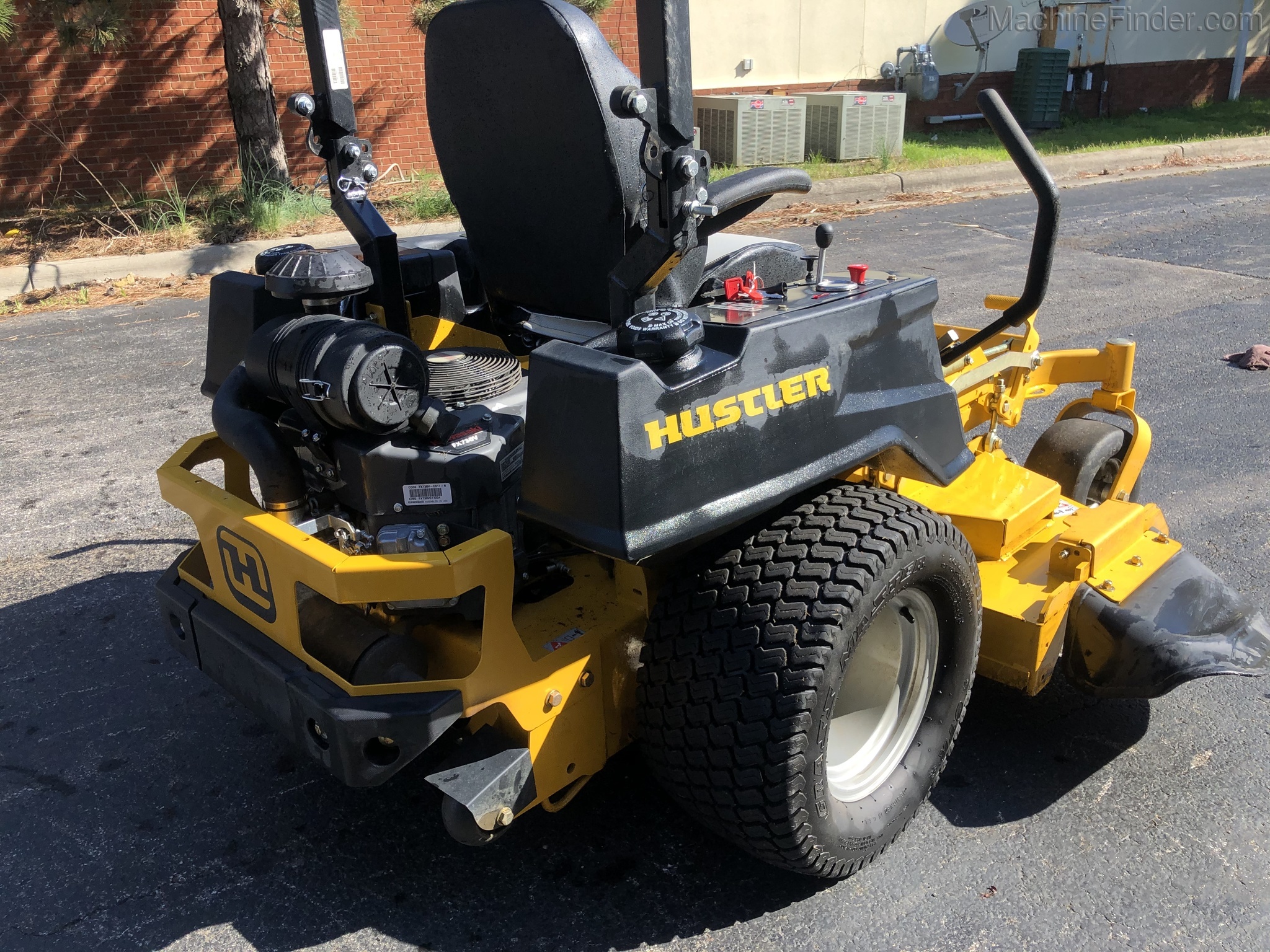 2019 Hustler X-ONE Image 5