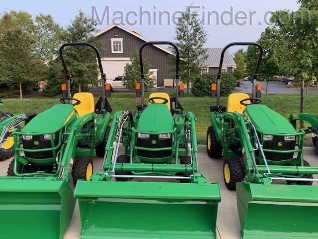 2020 John Deere 1023E Image 1
