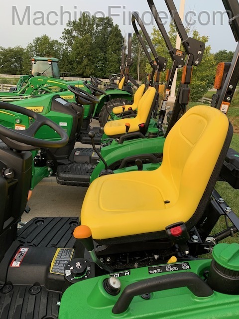 2020 John Deere 1023E Image 4