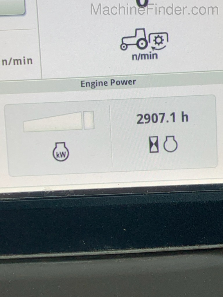 2016 John Deere 6155R Image 4