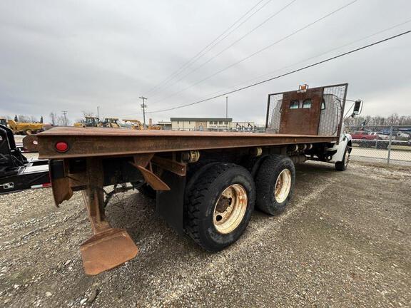 2004 Sterling L8500