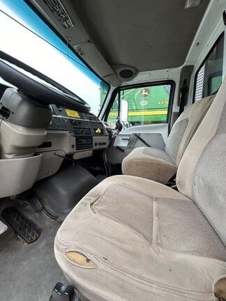 2004 Sterling L8500