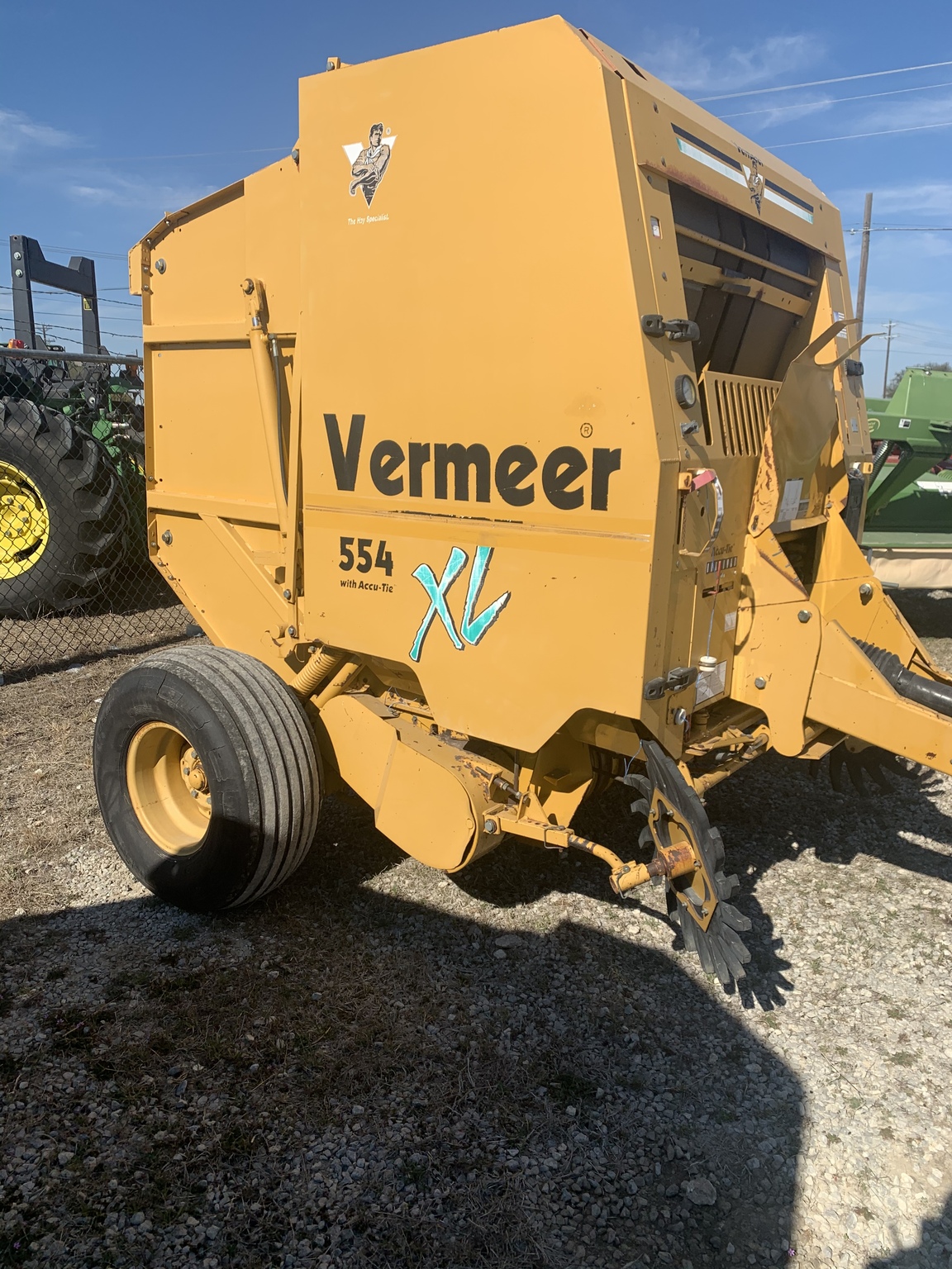 2002 Vermeer 554XL Image 4