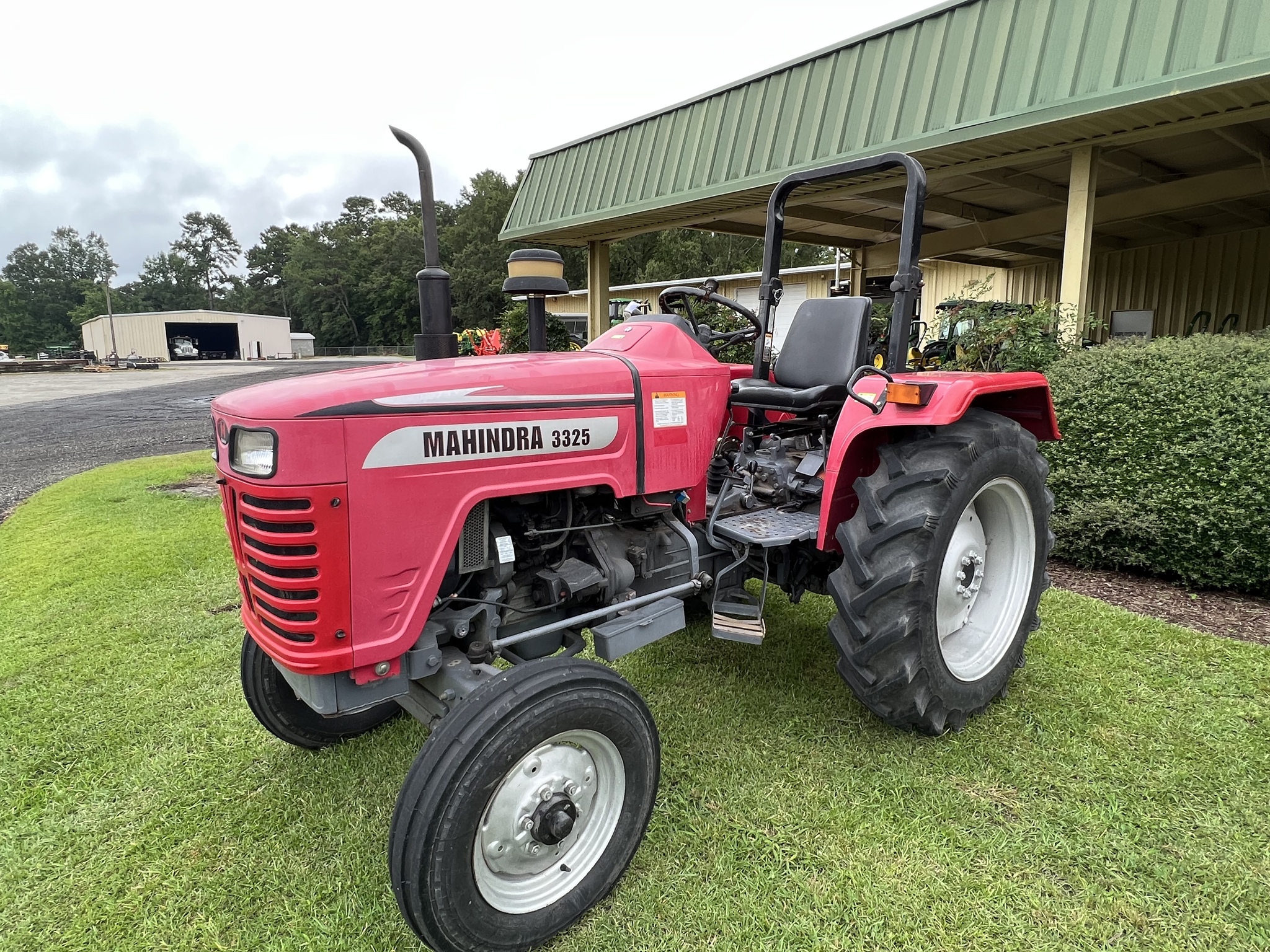 2009 Mahindra 3325 Utility Tractors Whiteville, NC