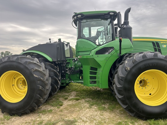2021 John Deere 9520R Picture 4 2021 John Deere 9520R-4
