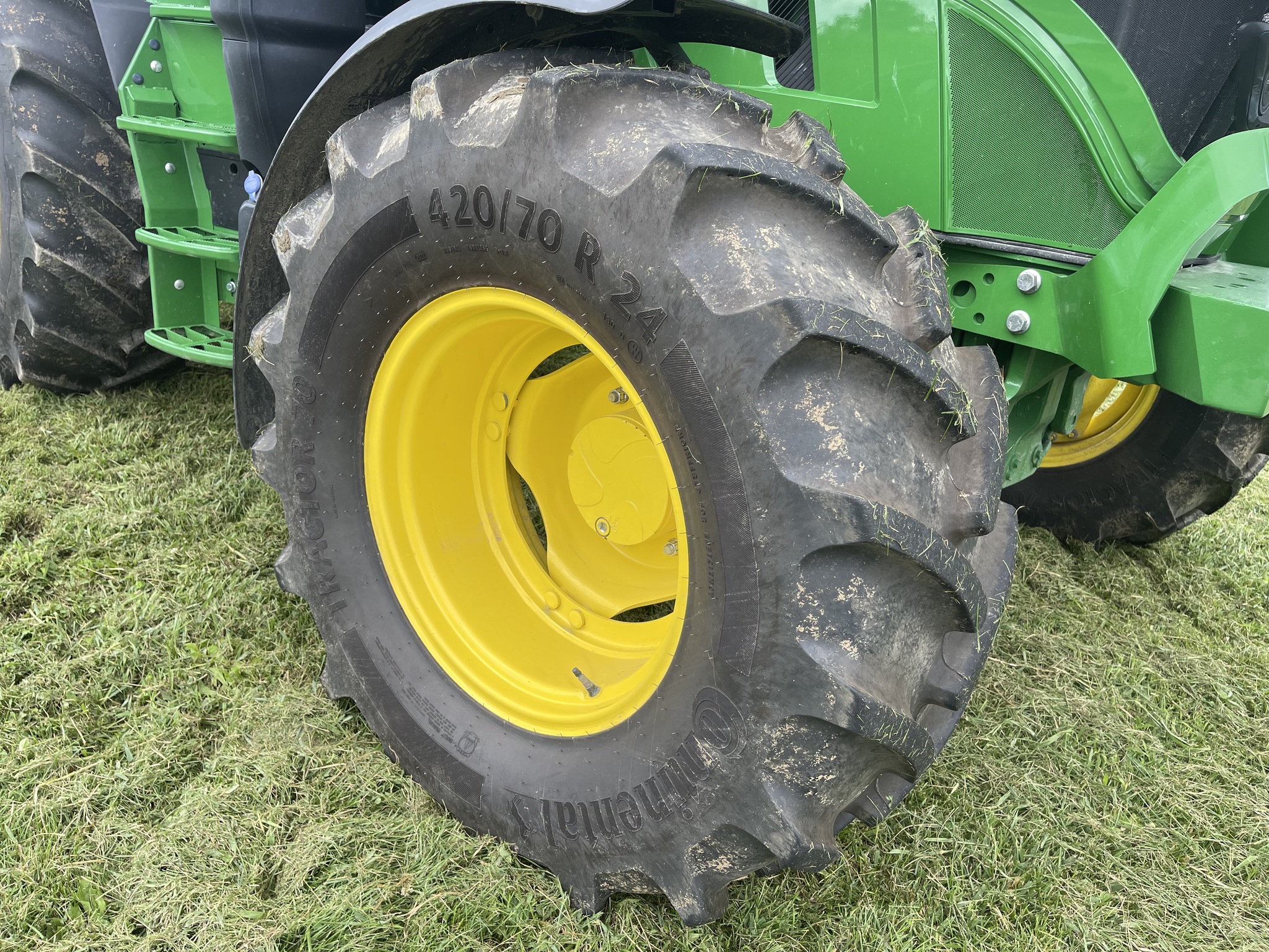  2023 John Deere 6R 130 at Heritage Tractor in Rockport, IL