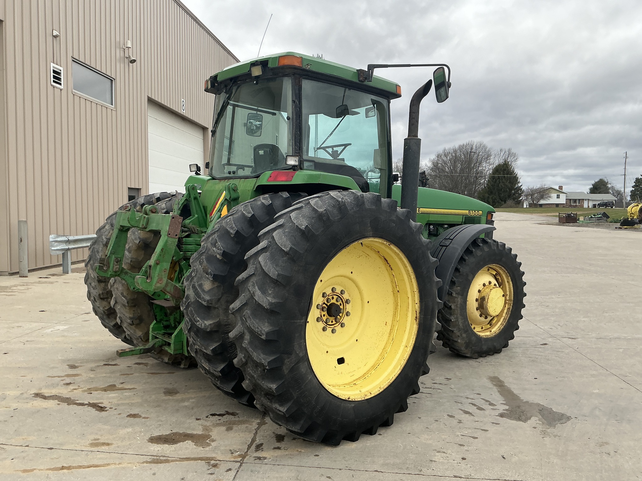 1996 John Deere 8100 Image 4