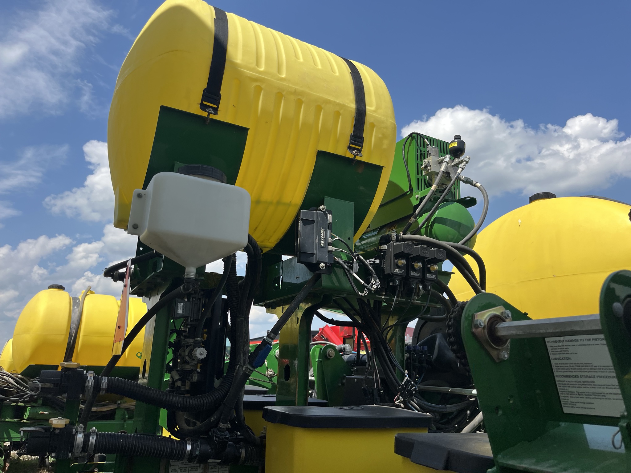 2015 John Deere 1775NT Image 48