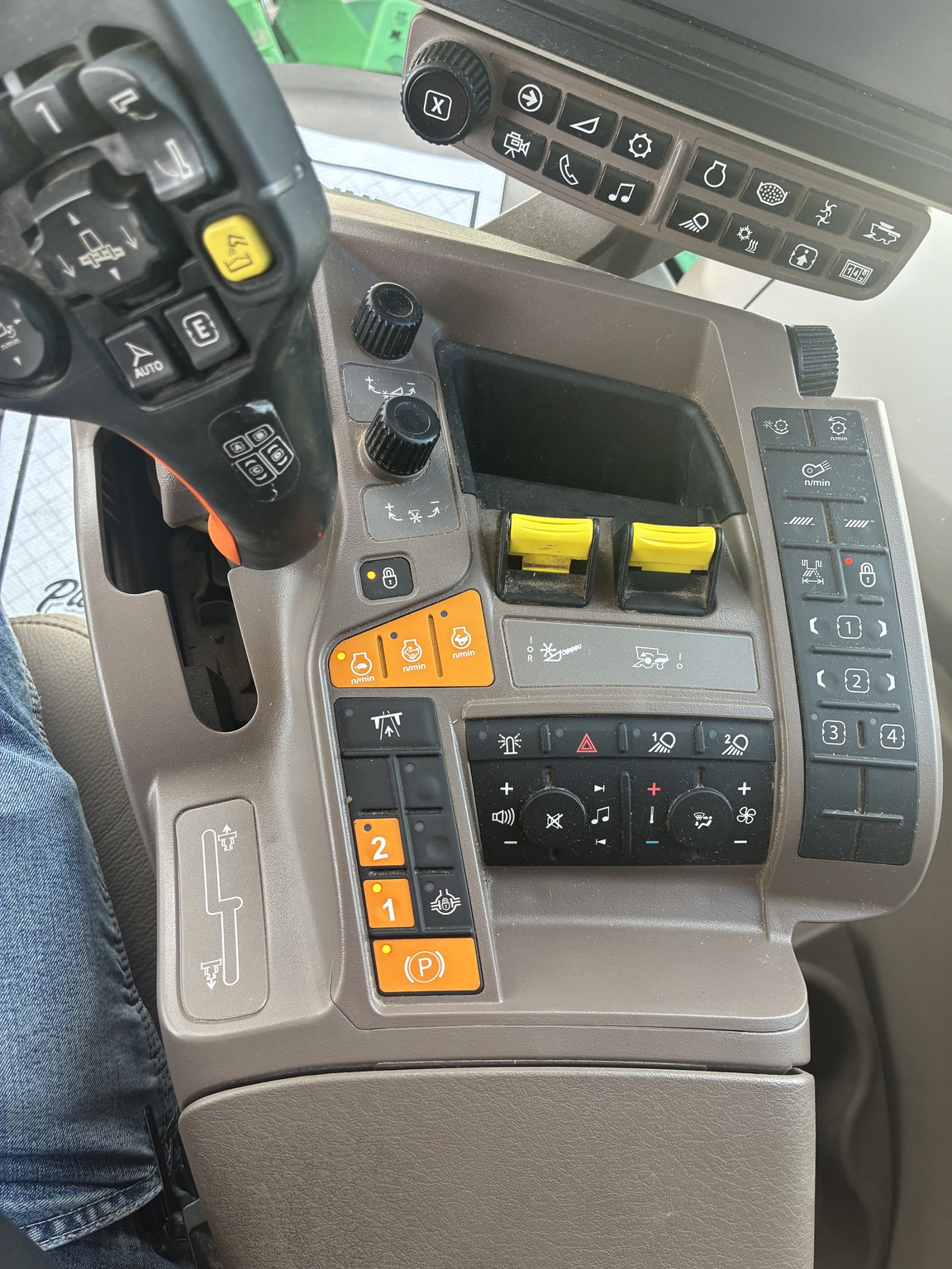 2020 John Deere S780 Image 13
