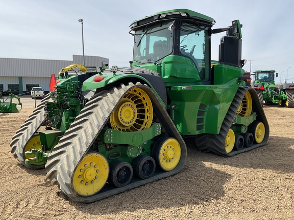 Used 2023 John Deere 9RX 590 Track Tractors at Horizon Ag & Turf in Westlock, AB - Photo6