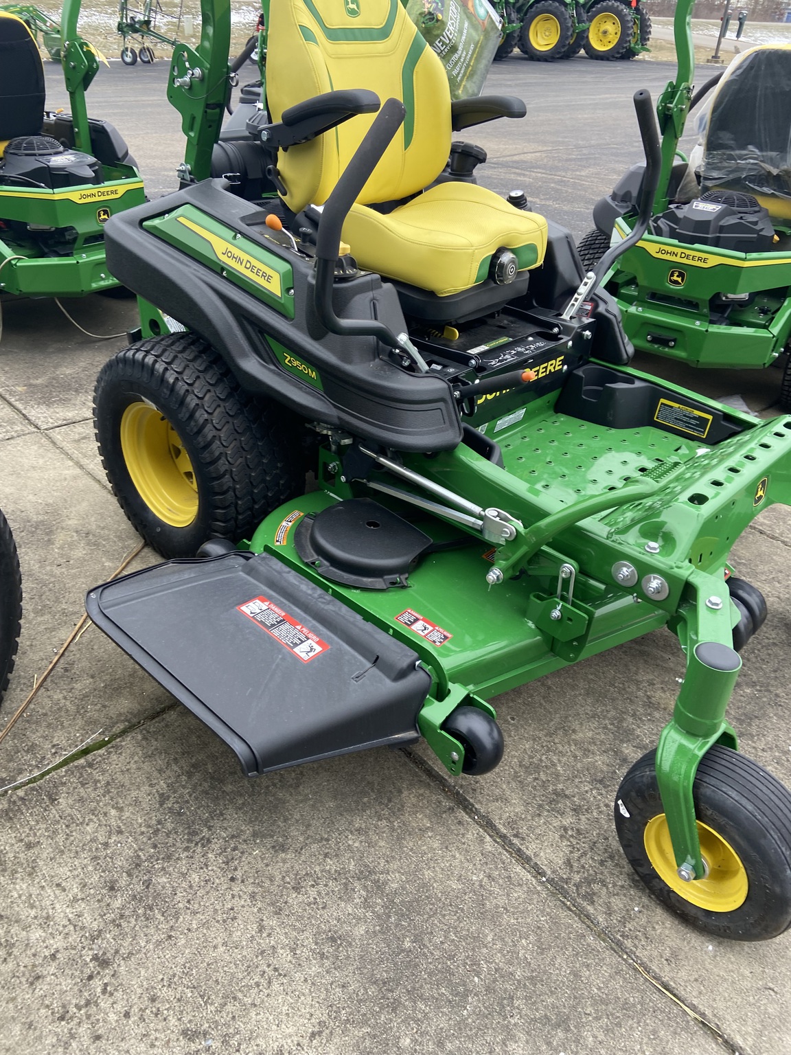 2022 John Deere 950M ZeroTurn Mowers Zanesville, OH