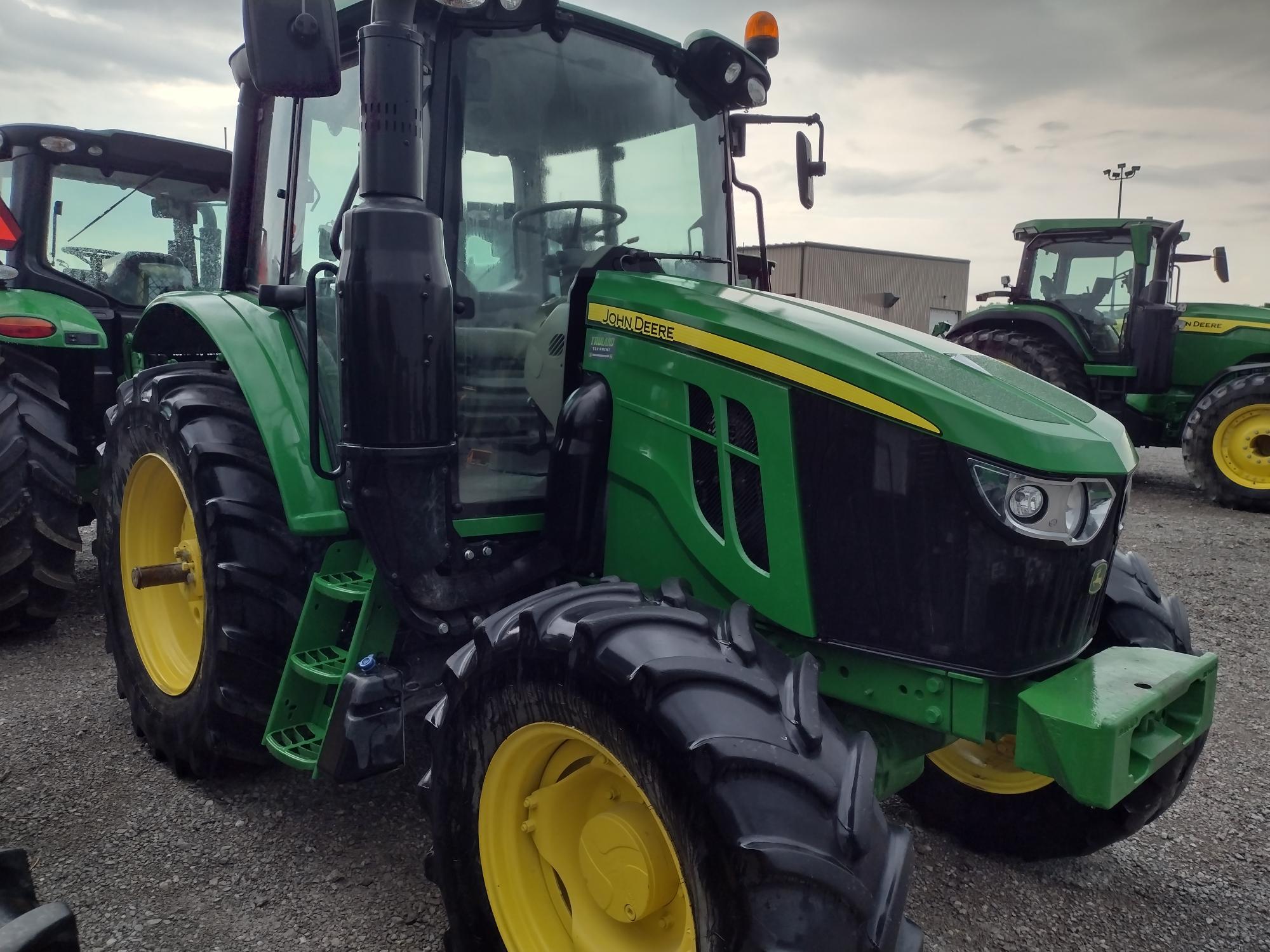 2020 John Deere 6110M Image 3