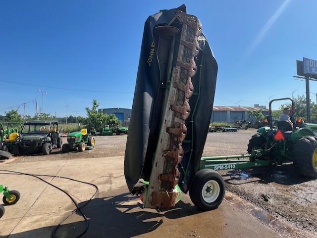 2020 John Deere R310 Image 7