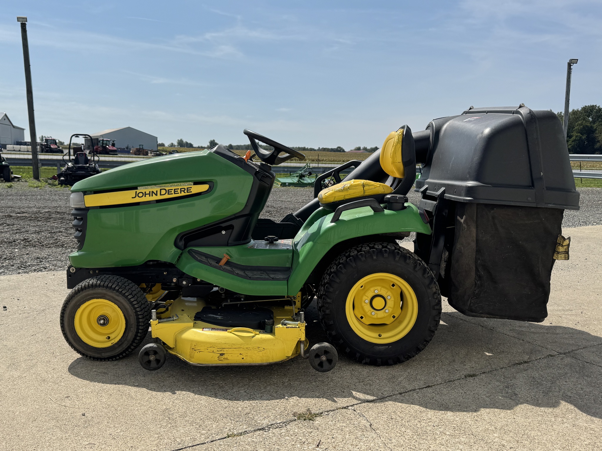 2011 John Deere X530 Image 4