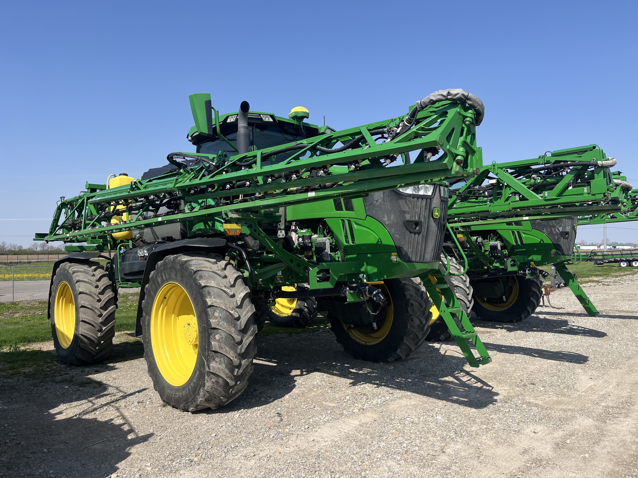 2022 John Deere 612R Image 1