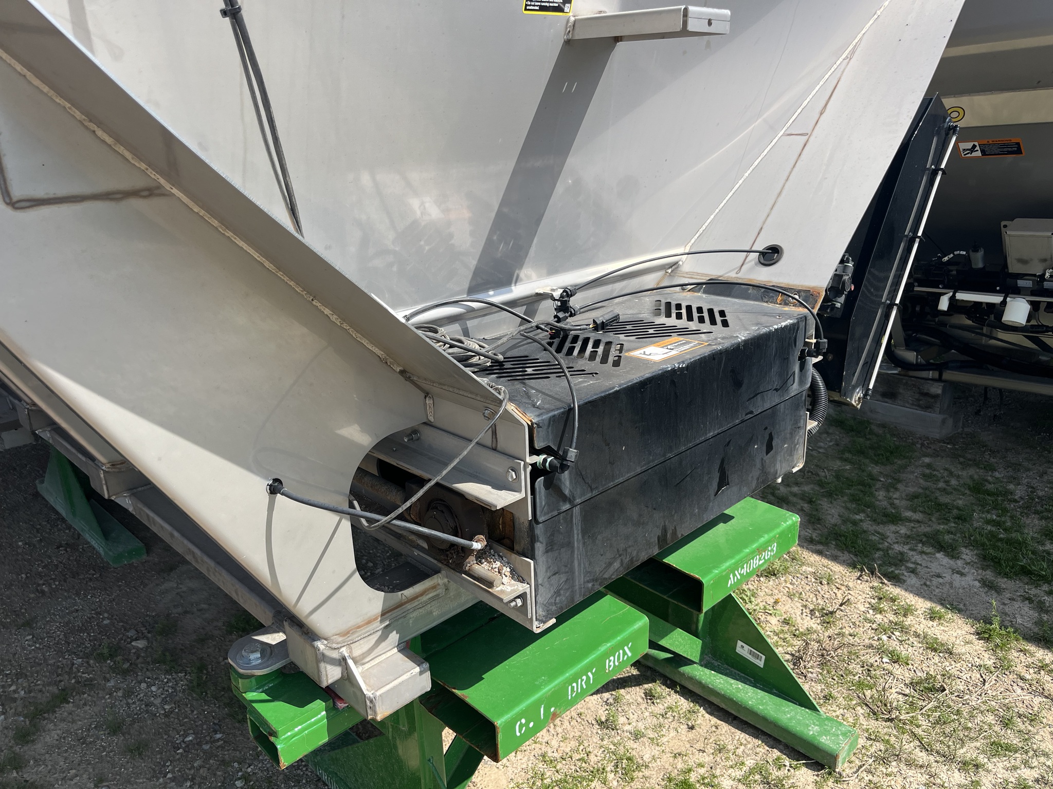 2022 John Deere 612R Image 23