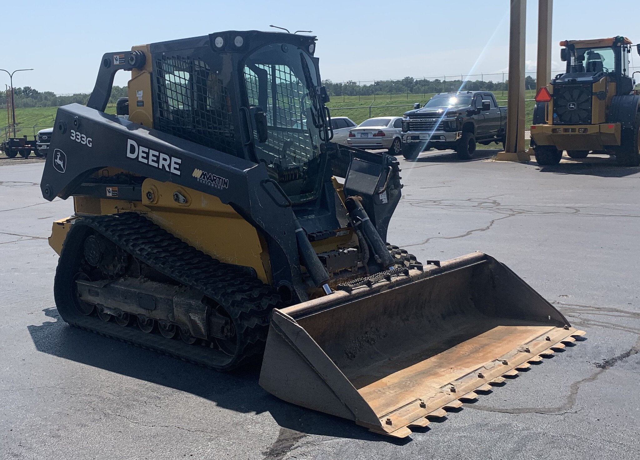 2019 John Deere 333G Image 3