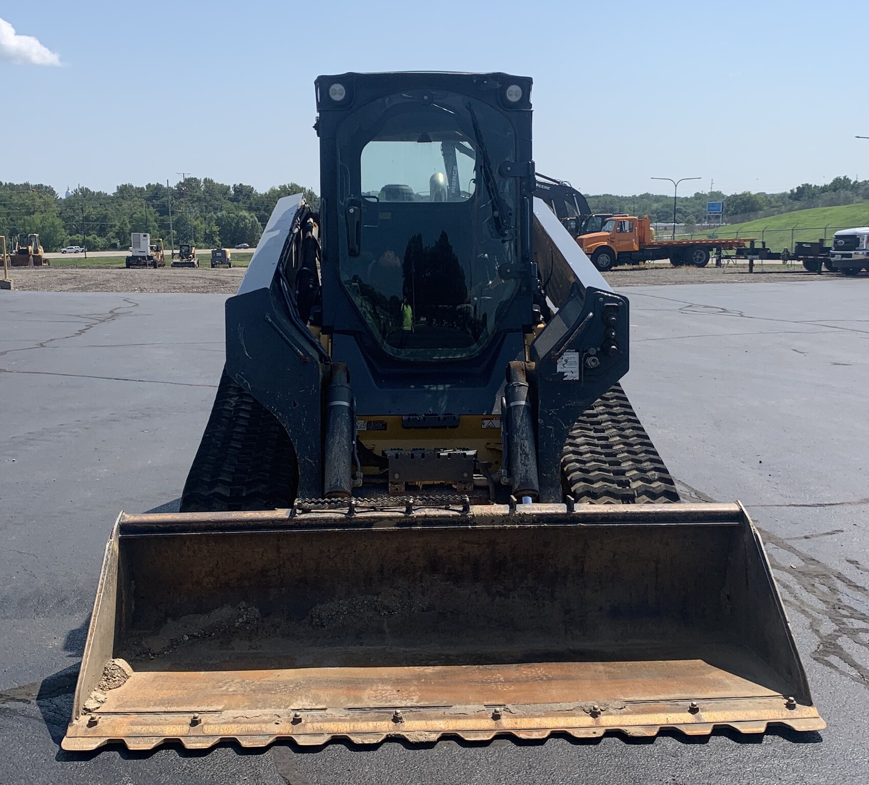2019 John Deere 333G Image 7