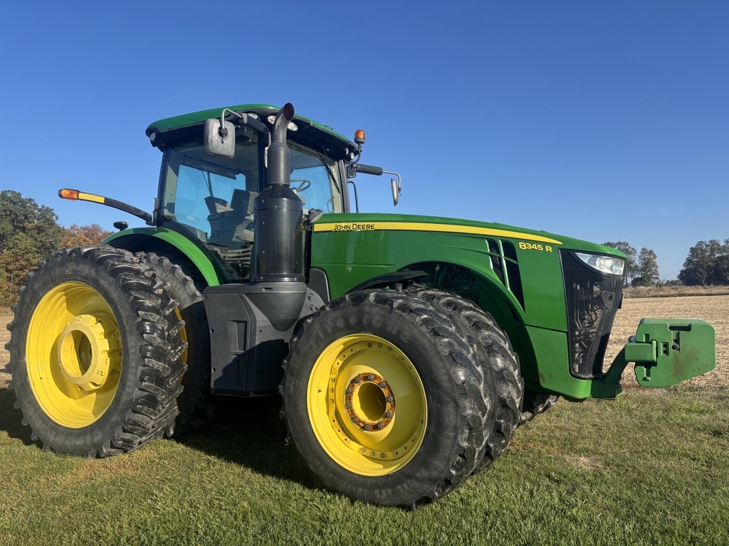 2016 John Deere 8345R Image 9