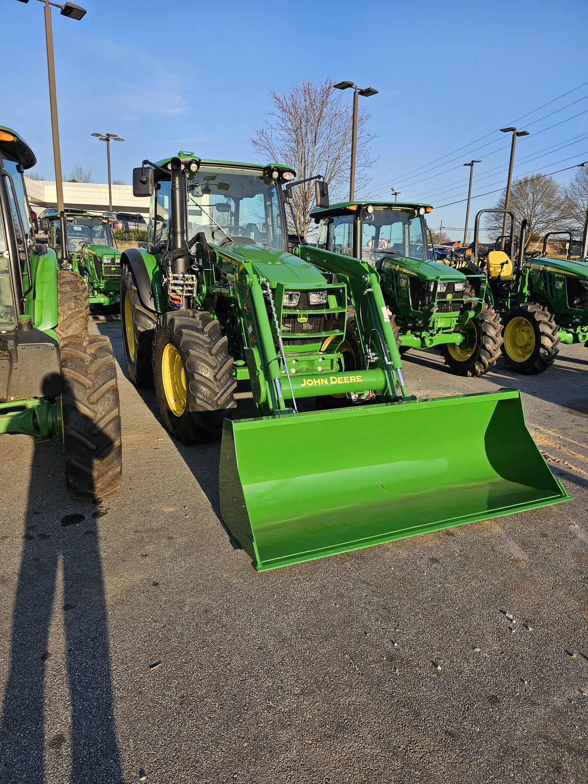 2024 John Deere 5105M Image 1