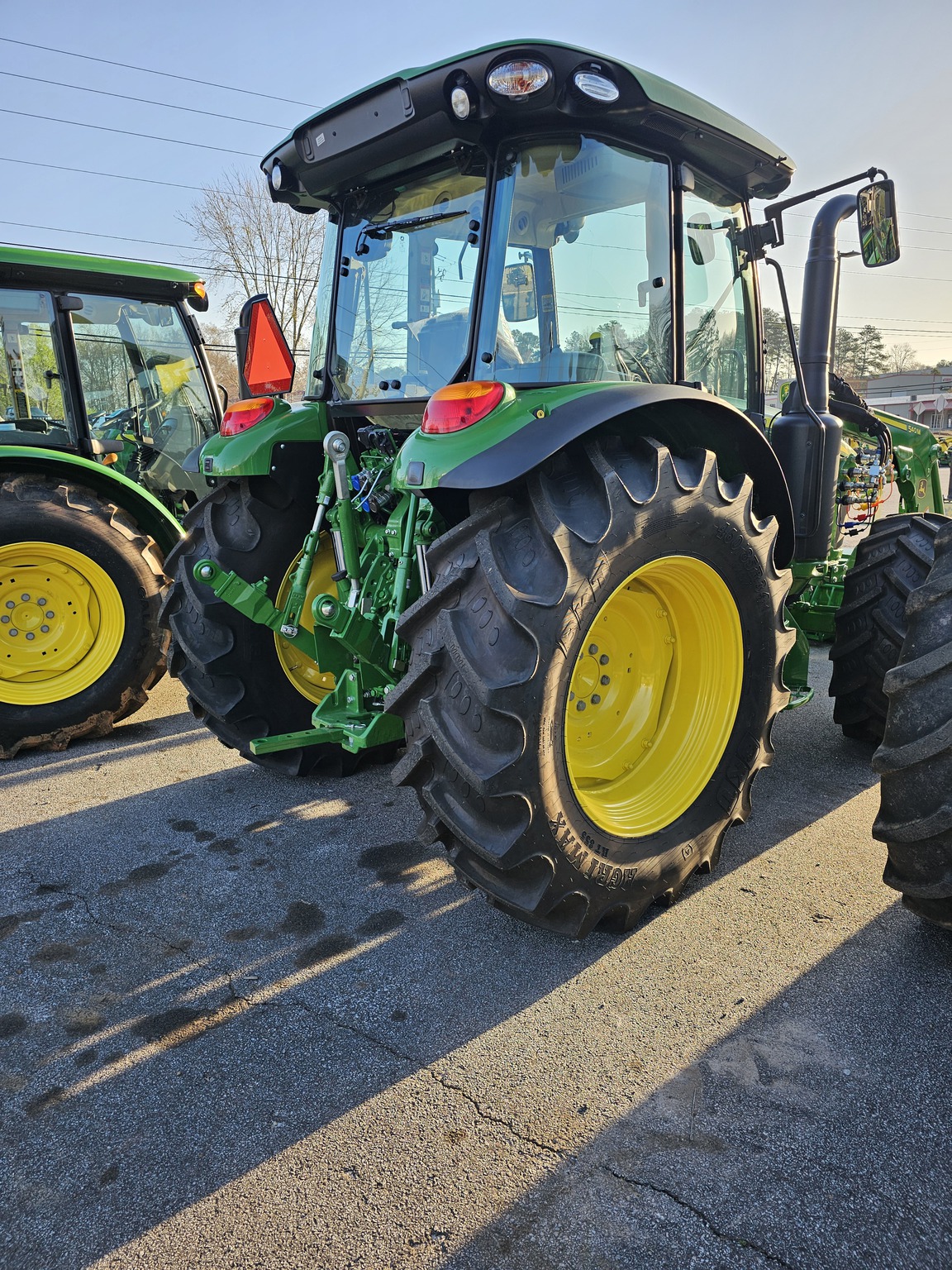 2024 John Deere 5105M Image 8