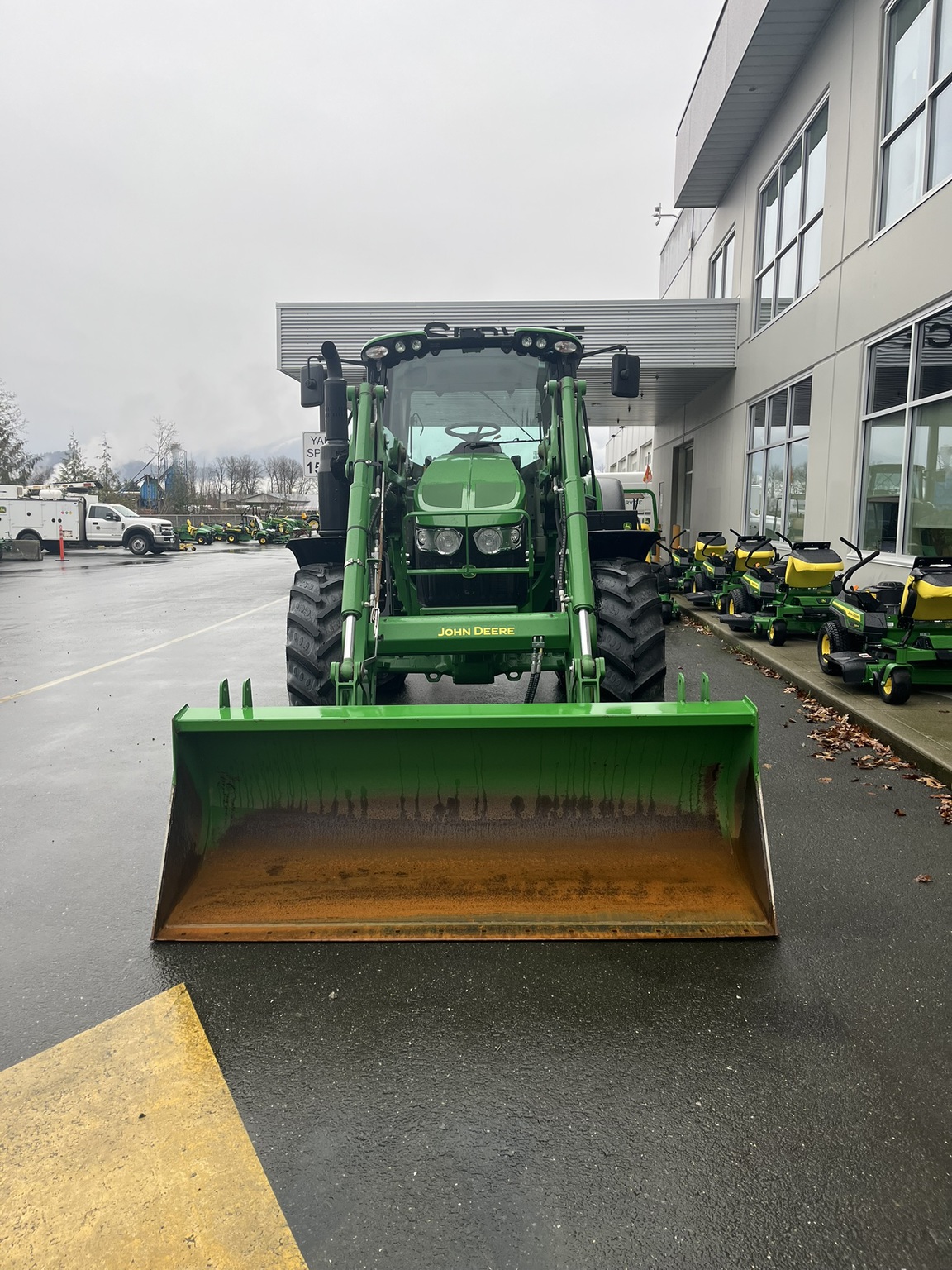 2022 John Deere 6120M Image 4