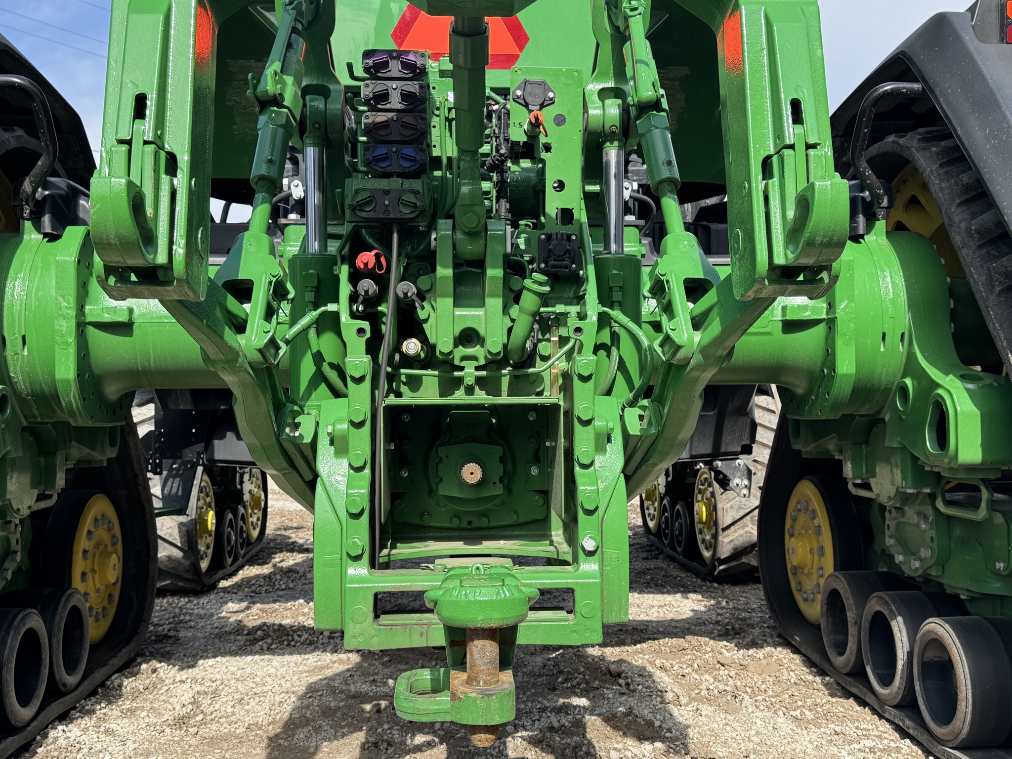  2023 John Deere 8RX 410 at Heritage Tractor in Pontiac, IL