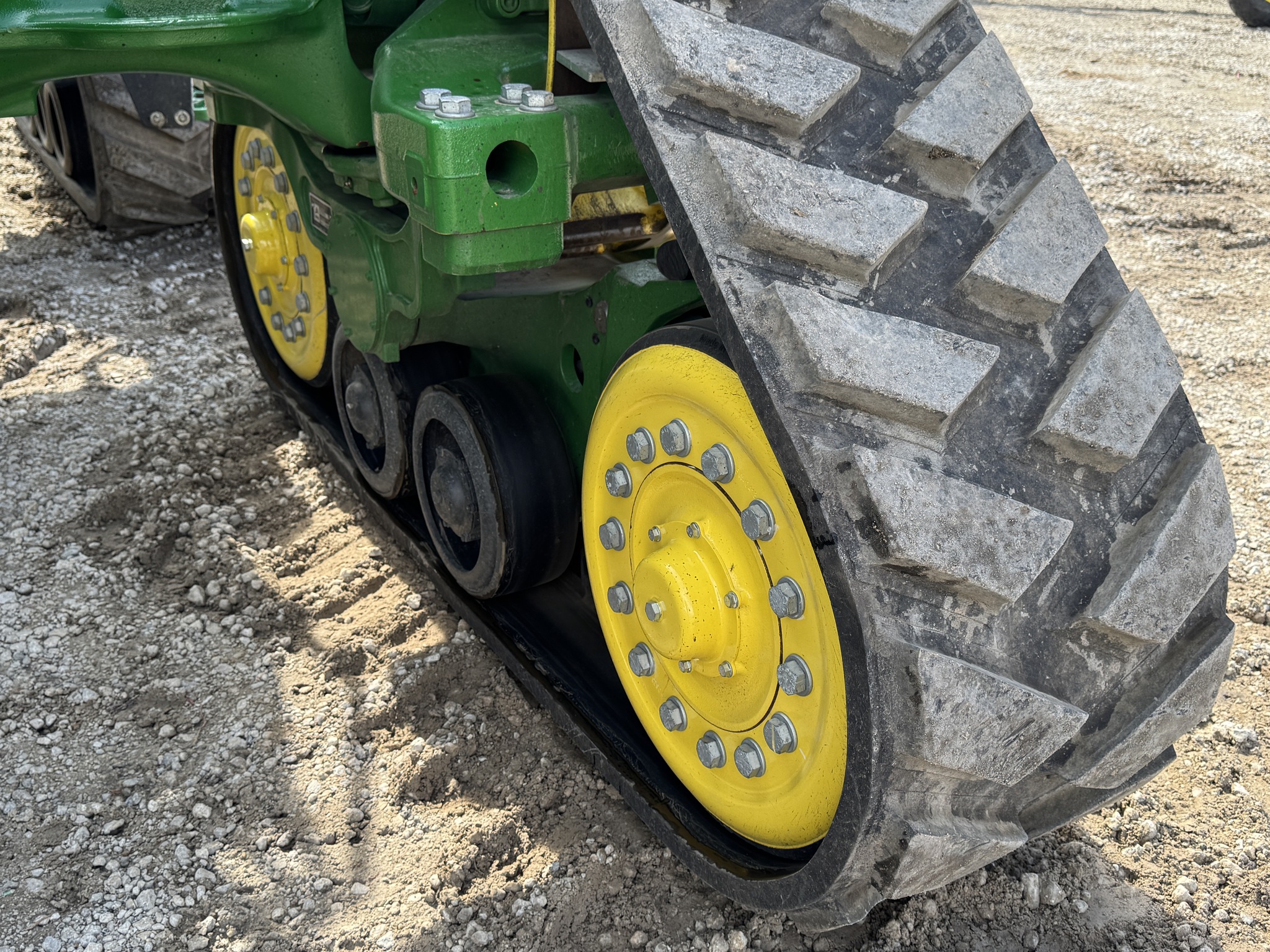  2023 John Deere 8RX 410 at Heritage Tractor in Pontiac, IL