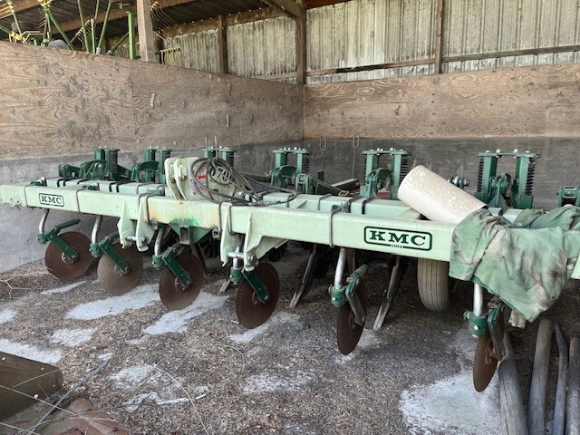 2015 KMC 6700 Image 1