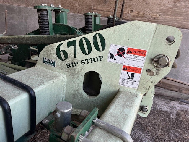 2015 KMC 6700 Image 3